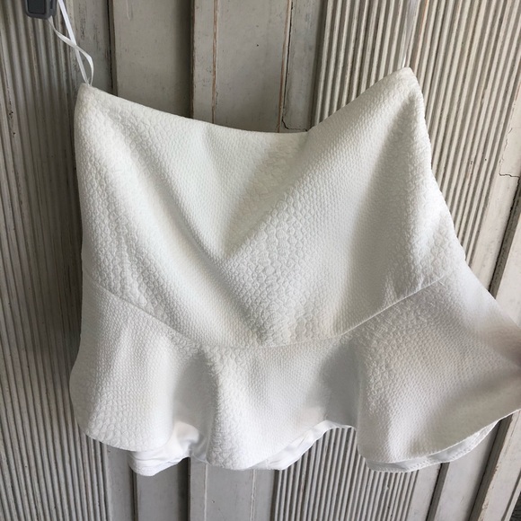 White snake skin pattern mini flared skirt - Picture 2 of 3